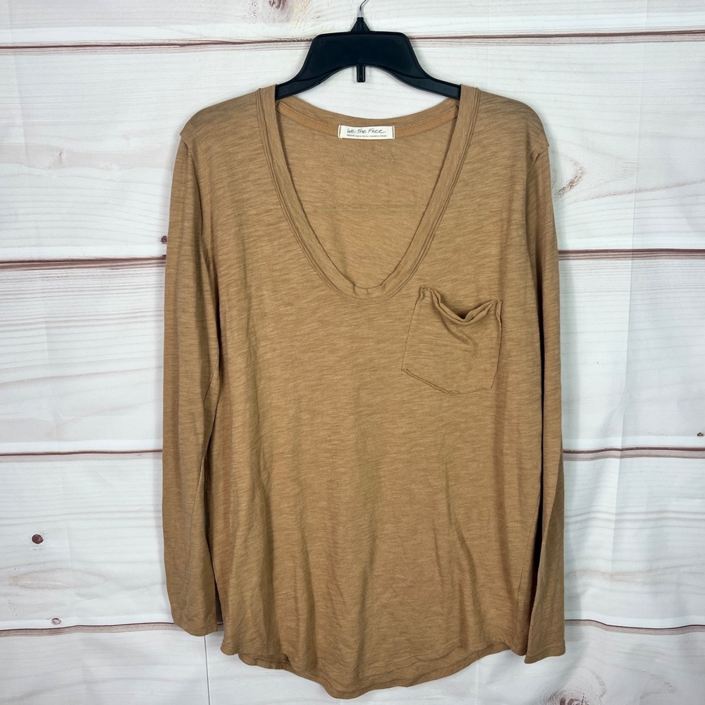 We The Free Top Womens Medium Brown Scoop Neck T-Shirt Relaxed Fit Pocket Knit